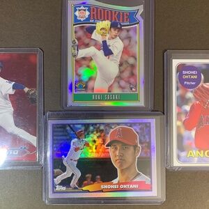 Shohei Ohtani foil refractor, Yoshinobu Yamamoto Rookie, Roki Sasaki (RC)